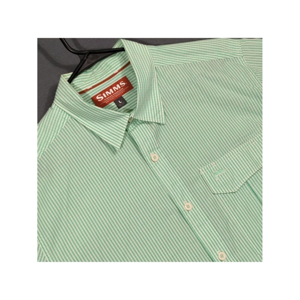 Simms Shirt Men's L Green Striped Short Sleeve Button Up Fishing Outdoor Hiking